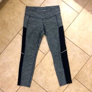 New Balance workout capris. Size small.